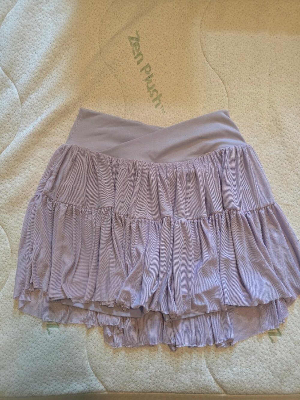 Blogilates lavender tiered mesh skort